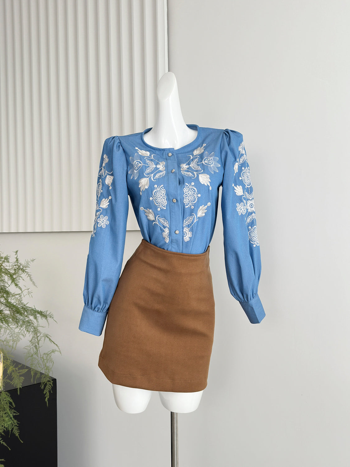 Nanfa Fu, Early Autumn Series Clear Sky Blue Embroidered Long Sleeve Top Coffee Skirt Women