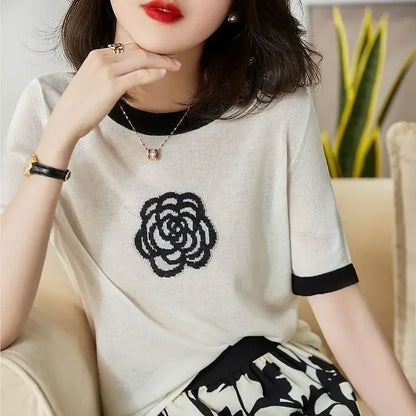 New Spring And Autumn New Women's Round Neck Contrast Color Worsted Wool Knitted Sweater Elegant And Fashionable Jacquard Type