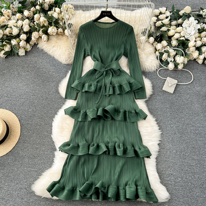 High-end banquet dress, high-end light luxury, niche ruffle edge cake skirt, heavy industry pleated slim-fitting long dress