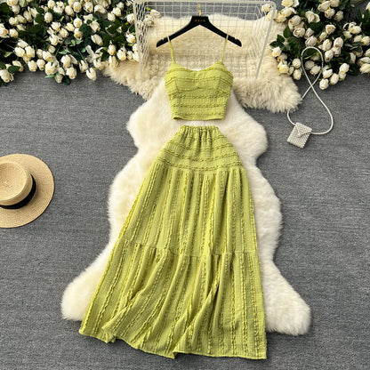 Age reduction suit women's summer wear 2023 new suspender top short versatile pendulum skirt sweet two-piece trendy set