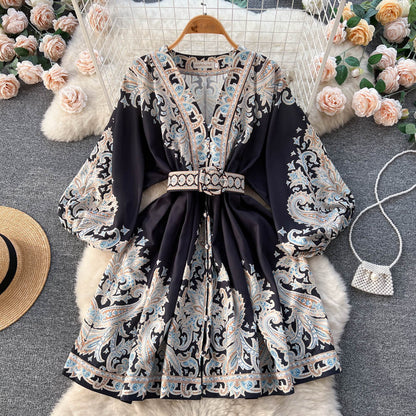 Spring new French retro printing single-breasted V-neck lantern sleeves waist medium and long small dress tide